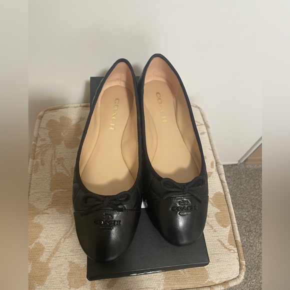 Coach black quilted flats - Picture 2 of 4